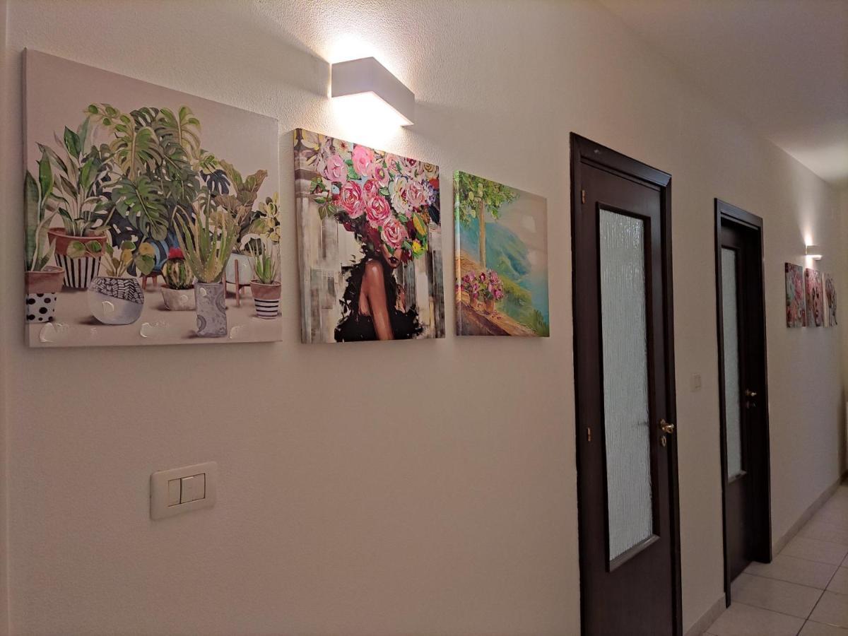 Ferienwohnung La Dimora Fiorita CTA Exterior foto