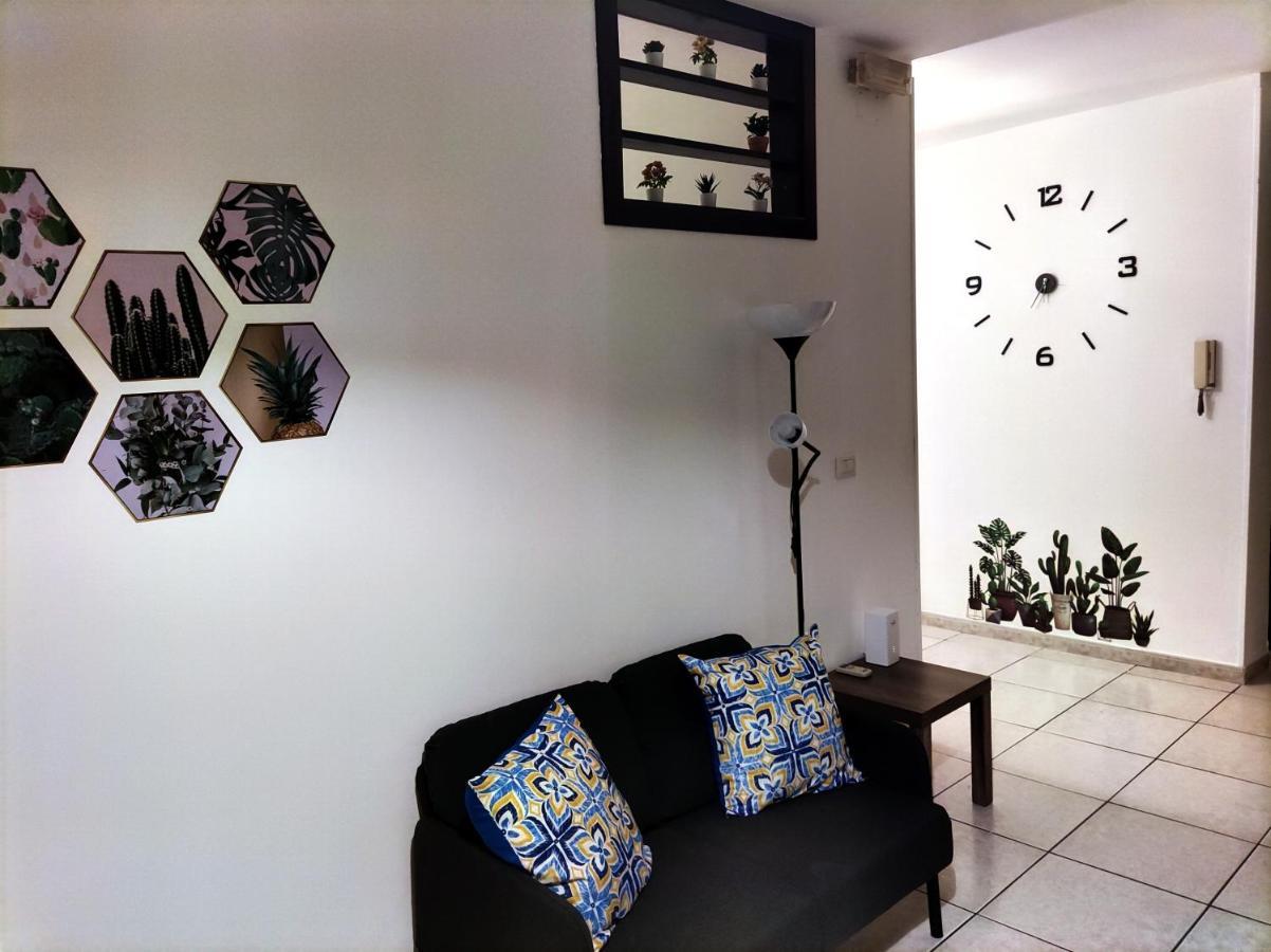Ferienwohnung La Dimora Fiorita CTA Exterior foto